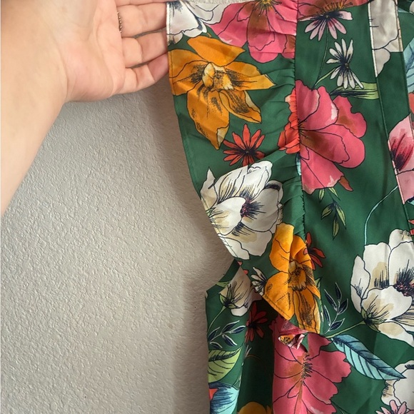 DR2 Green Blouse with Colorful Floral Design L - Picture 4 of 9